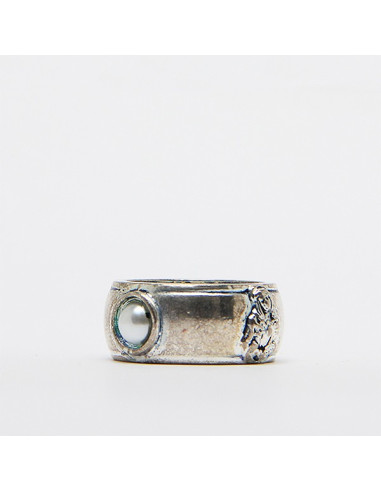 Sacred Heart Ring of Jesus and Our Lady Seven Sorrows - white