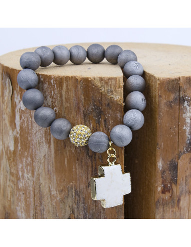 Pulsera de ágata gris con cruz de turquesa blanca - bañada en oro