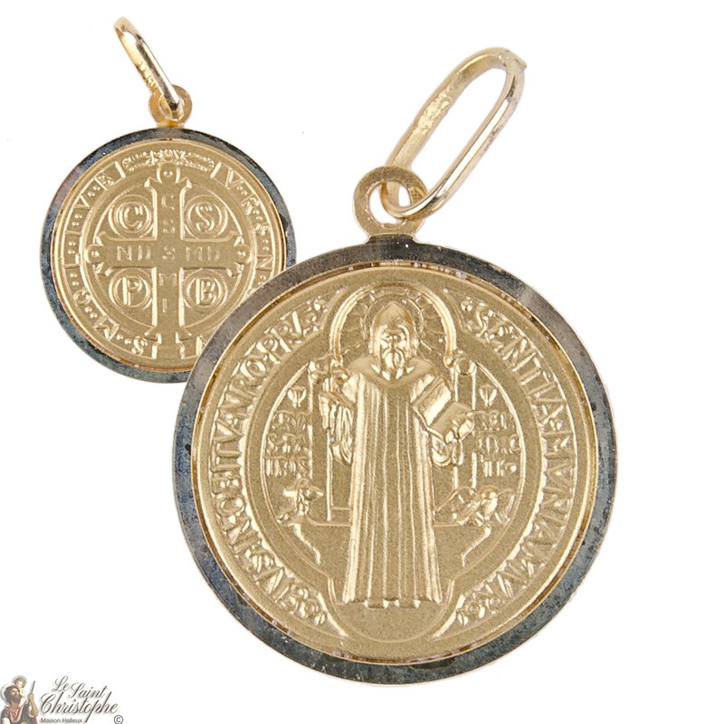Saint Benedict medal in 18 carat gold