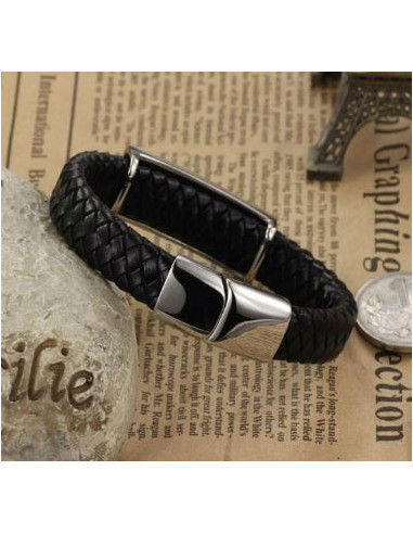 Correa de cuero y de metal inoxidable con la cruz