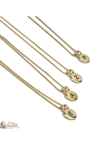 Collier pendentif lettre initiale plaqué or