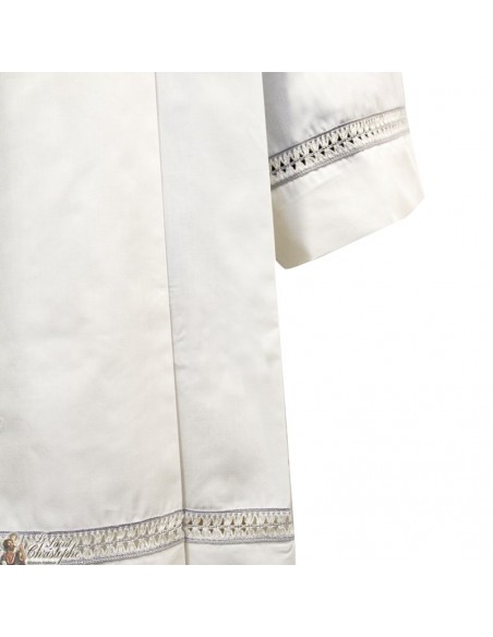 Surplis brodé couleur beige pour prête ou acolyte - coton