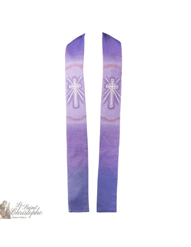 Cruz de sacerdote robada bordada en goblin púrpura