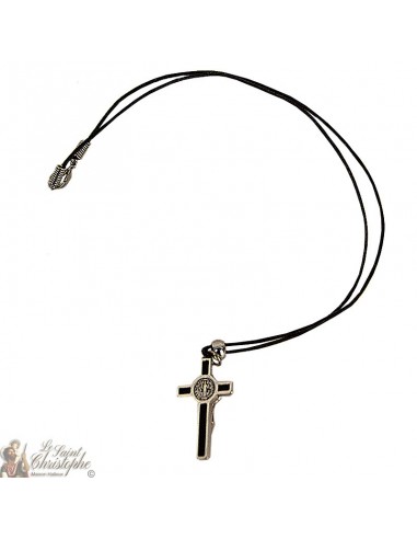 Collar cruz de San Benito