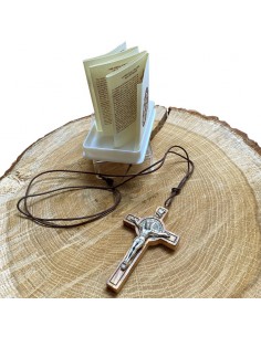 Pendant cross of Saint Benedict in wood with box