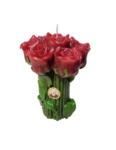 Kerze mit roten Rosenblüten und Padre-Pio-Anstecknadeln – 1