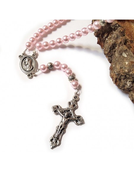 Rosario con grani di plastica rosa