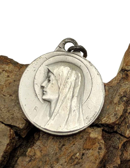 Medal of the Virgin of Banneux - 4