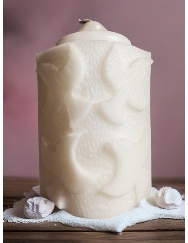 Witte kaars met duiven