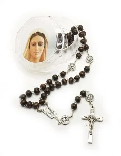 aspecto-rosario-madera-pesada-marrón-con-mosquetón