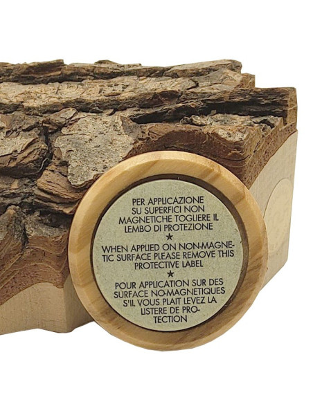 Magnetic round Miraculous Virgin in metal and olive wood