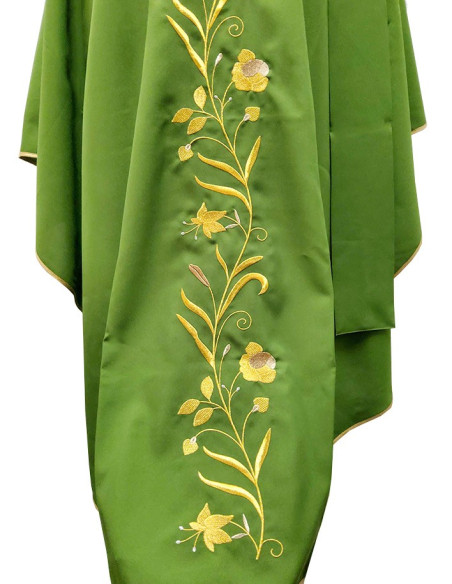 Chasuble verte brodée de fleurs or et brun avec étole – Taille unique