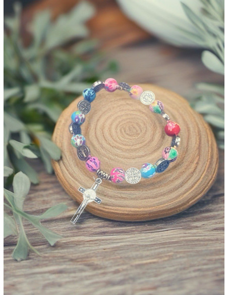 Bracciale San Benedetto con perle multicolore e crocifisso