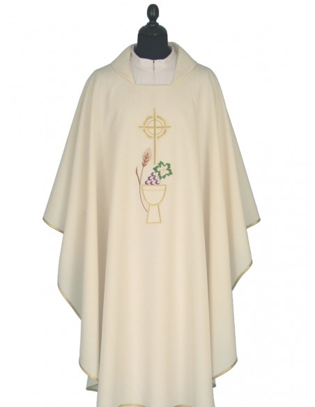 Ivory Chasuble with Chalice and Grapes Embroidery – Liturgical Vestment