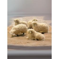 Schapen van bont als kerstdorpversiering - 5 stuks