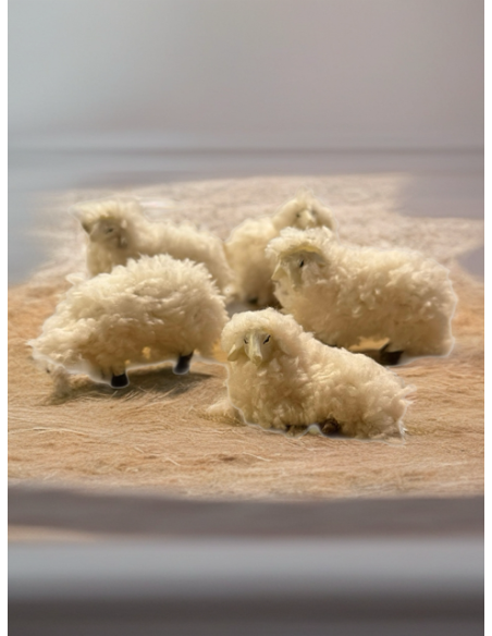Moutons en fourrure décoration village de Noël - 5 pcs