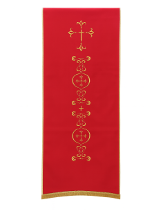 Rood liturgisch voorhangsel met gouden borduursel – Kruis en barokke motieven