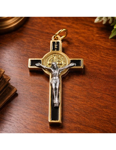 Croce San Benedetto metallo dorato smalto nero 5 cm