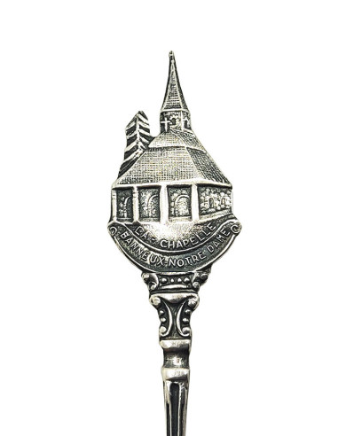Cucharilla recuerdo Banneux, capilla y concha plateada – 12 cm