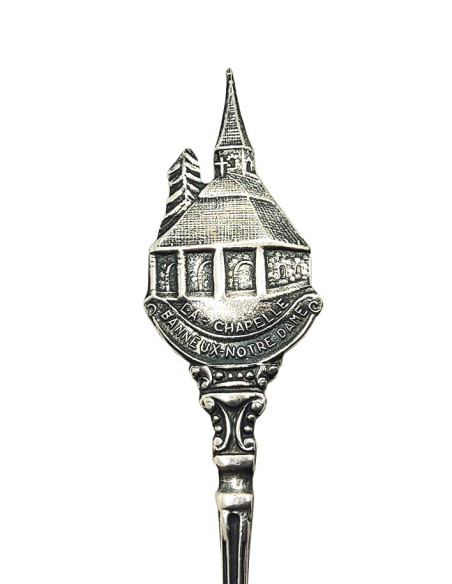 Zilverkleurige souvenirlepel Banneux, kapel en schelp – 12 cm