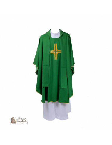 Green Priest Chasuble with Matching Stole and Gold Embroidered Cross | Le Saint Christophe