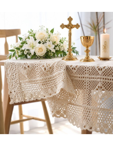 Altartuch aus Häkelarbeit – Elegante und personalisierbare liturgische Altardecke