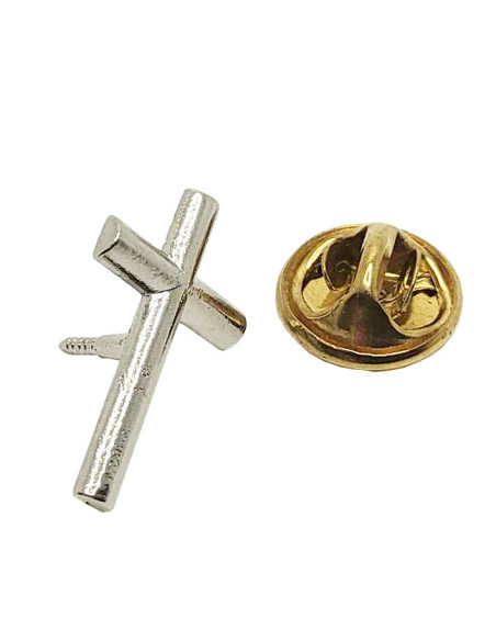 Zilverkleurige christelijke kruispin voor priesters – 20 × 13 mm