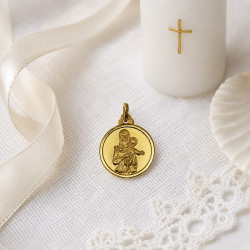 Vergulde medaille Maria met Kind – Religieuze hanger van 17 mm