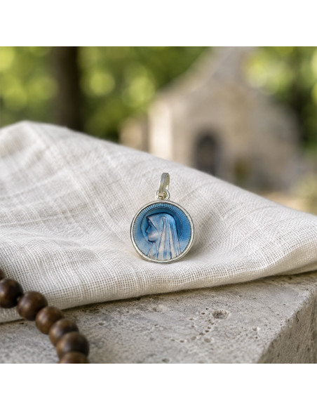 Medaille Maagd der Armen van Banneux en Kleine Kapel – 15 mm