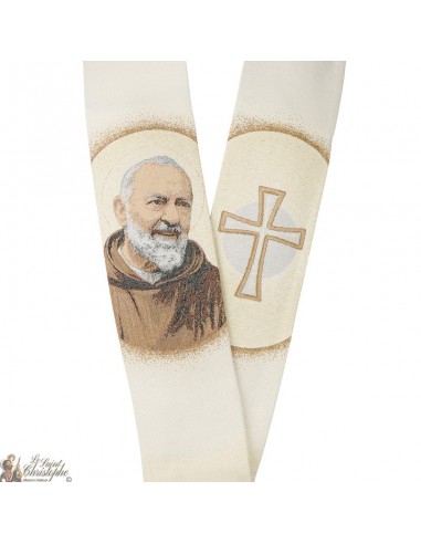 Pater Pio geborduurde priester stal