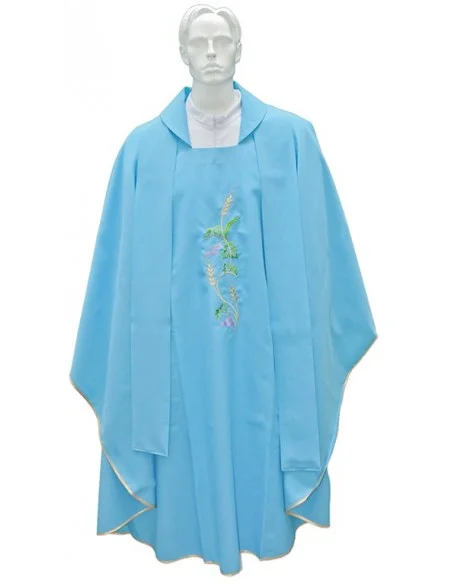 Casulla para sacerdote con estola bordada