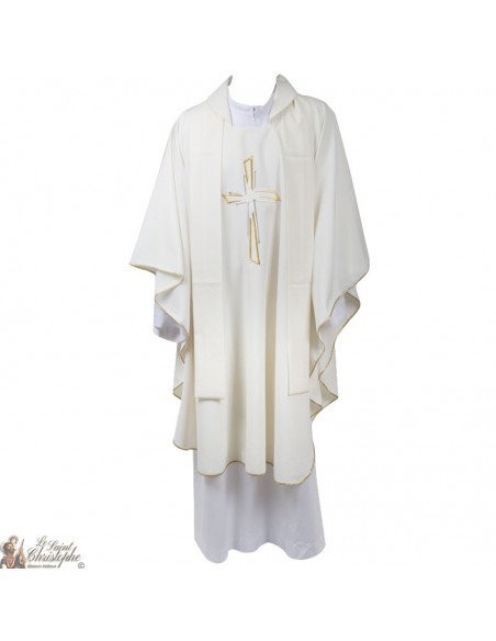 Chasuble for priest with embroidered stole