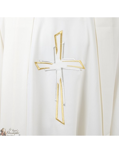 Chasuble for priest with embroidered stole