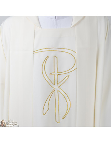 Chasuble pour prêtre avec étole brodée