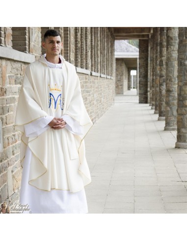 Chasuble for priest with embroidered stole