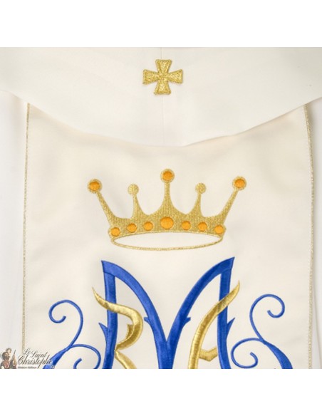 Chasuble for priest with embroidered stole