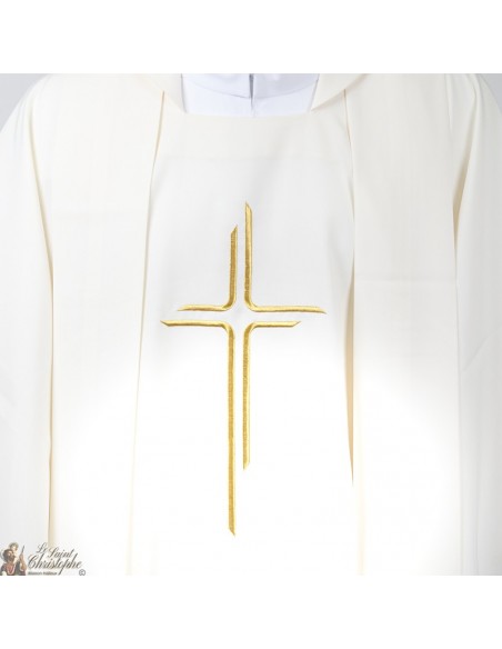 Casulla para sacerdote con estola bordada