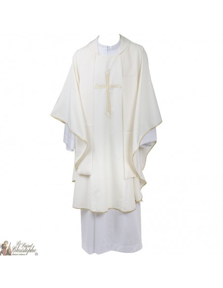 Chasuble for priest with embroidered stole