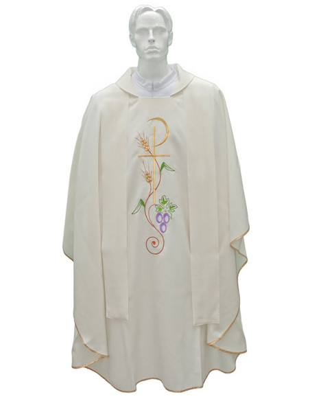 Chasuble pour prêtre avec étole brodée