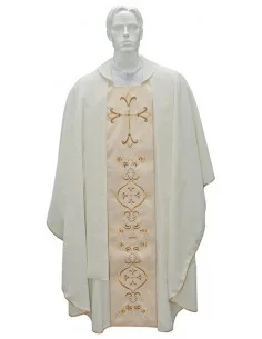 Chasuble pour prêtre avec étole brodée