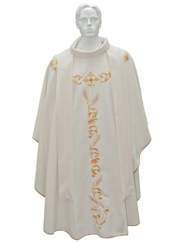Chasuble for priest with embroidered stole