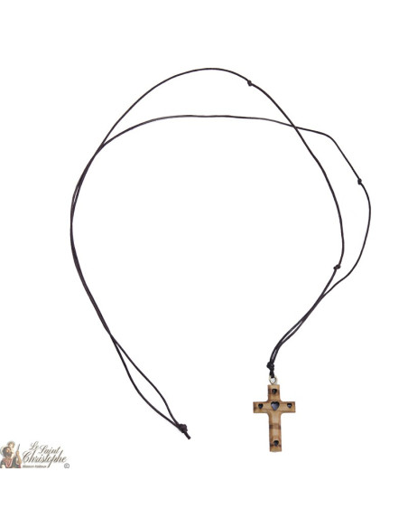 Collier croix avec cœur en bois d'olivier